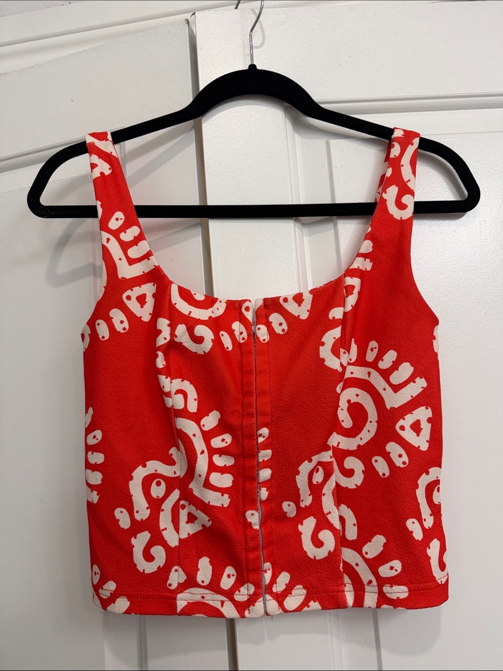 STRETCH Red and White Patterned Crop Tank Top